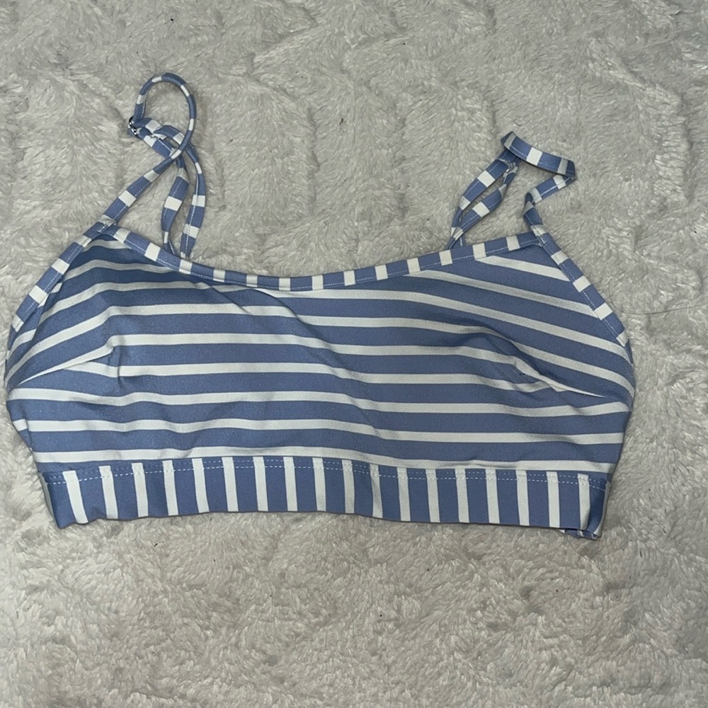 H&M swimsuit top